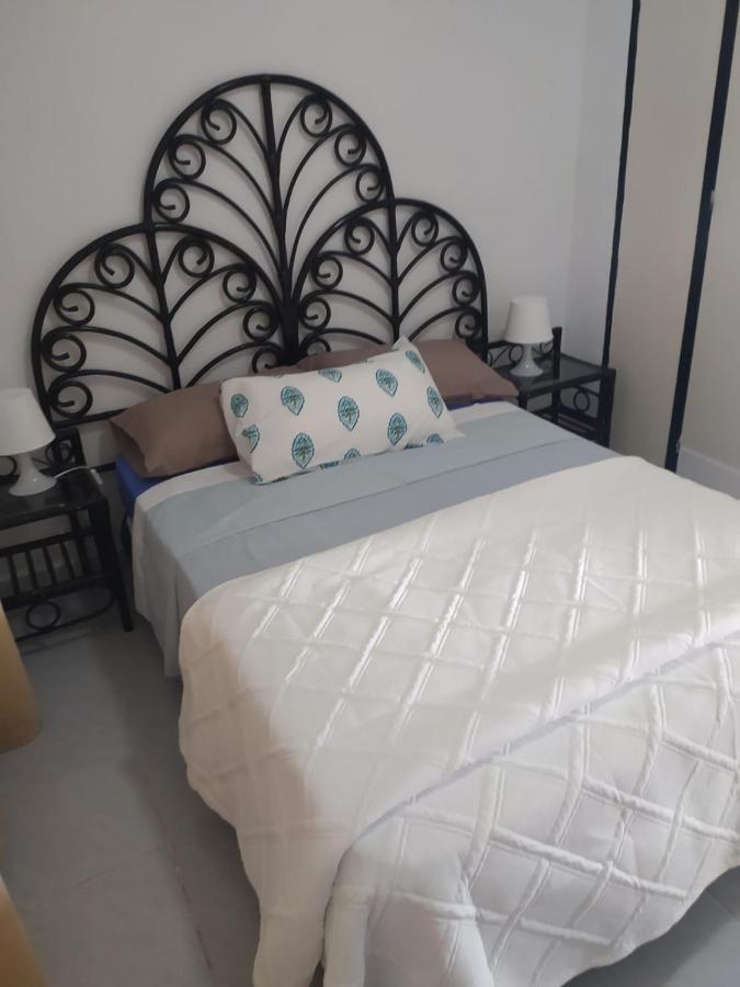 Apartamento Palmeras ลาปีเนดา ภายนอก รูปภาพ