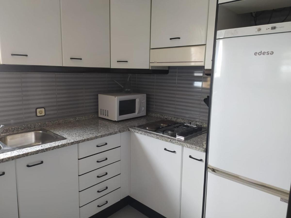 Apartamento Palmeras ลาปีเนดา ภายนอก รูปภาพ