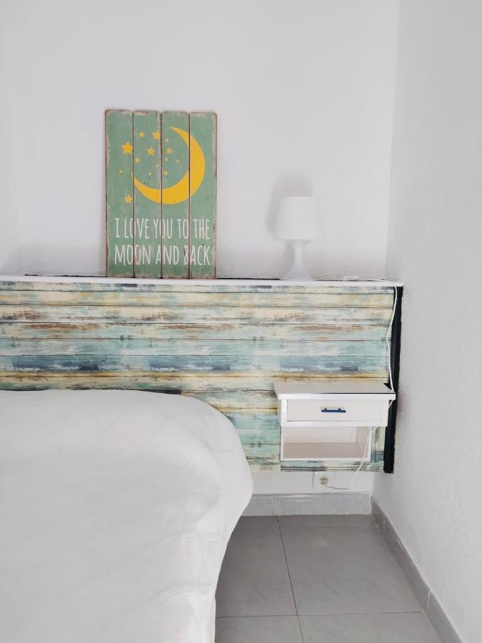 Apartamento Palmeras ลาปีเนดา ภายนอก รูปภาพ