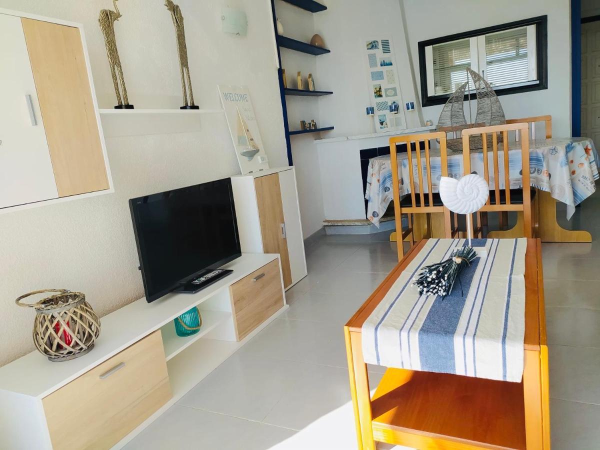 Apartamento Palmeras ลาปีเนดา ภายนอก รูปภาพ