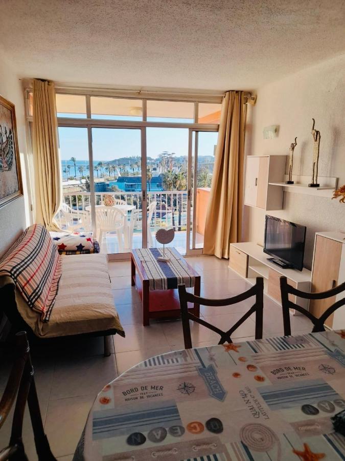 Apartamento Palmeras ลาปีเนดา ภายนอก รูปภาพ