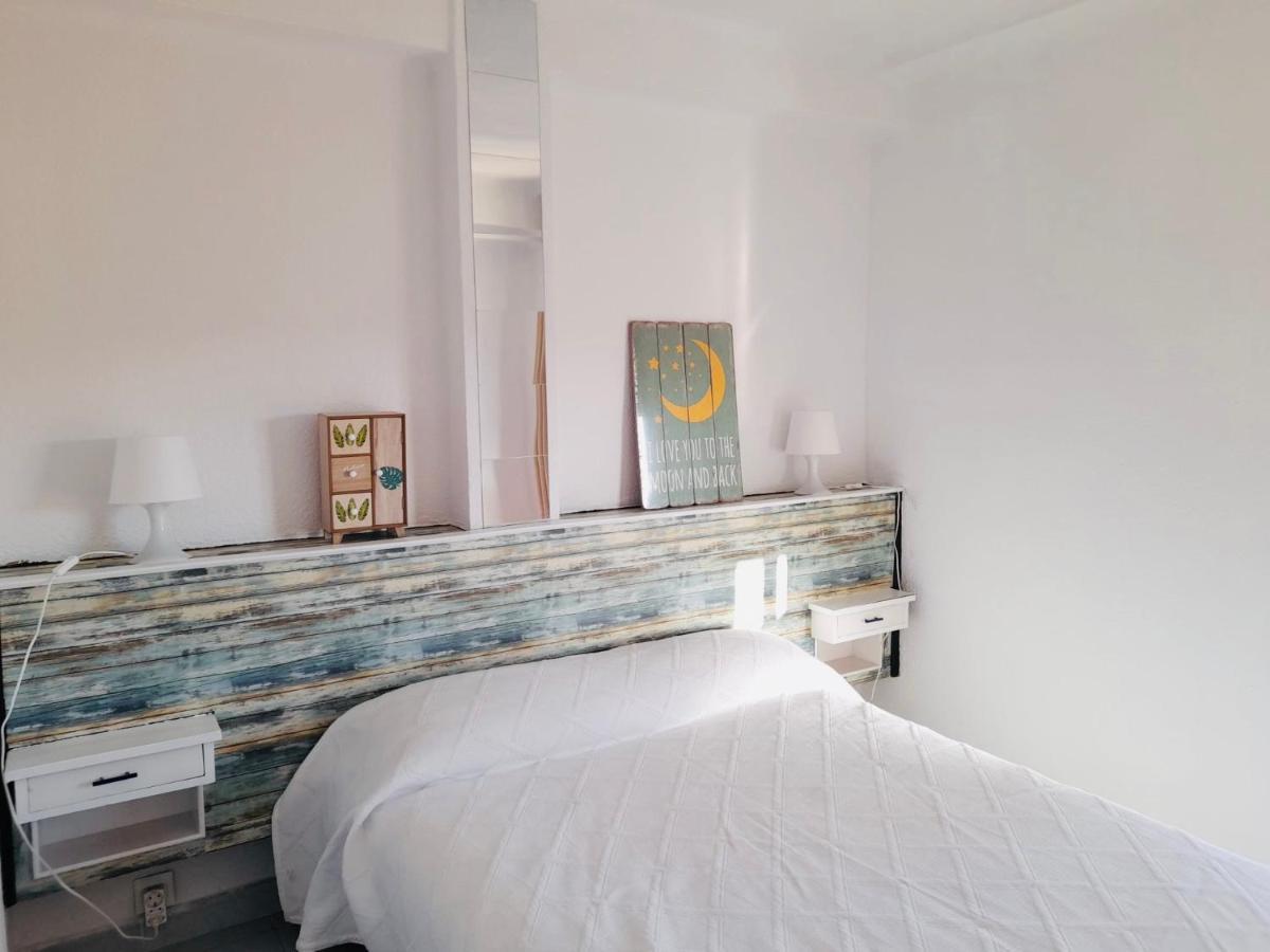 Apartamento Palmeras ลาปีเนดา ภายนอก รูปภาพ