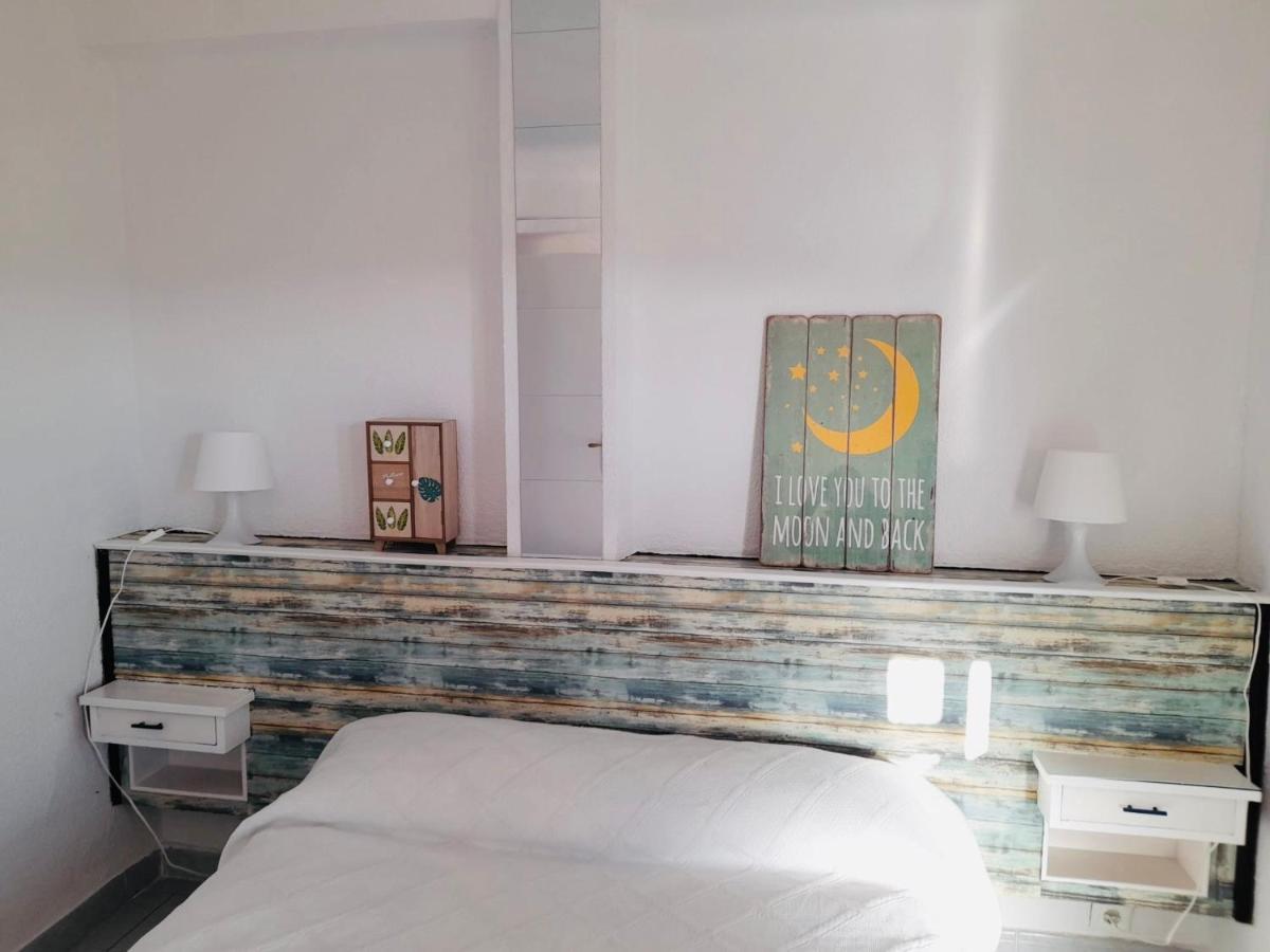 Apartamento Palmeras ลาปีเนดา ภายนอก รูปภาพ