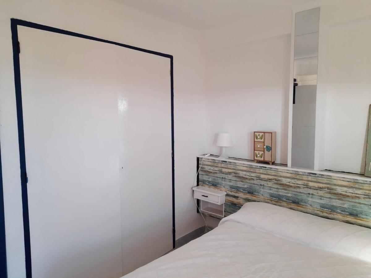 Apartamento Palmeras ลาปีเนดา ภายนอก รูปภาพ